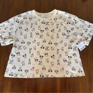 Mickey and Friends NWT Juniors White Crop Top “Besties” Size Large Minnie Daisy
